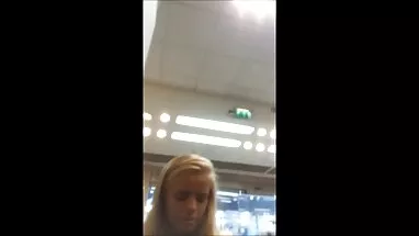 HUSTLER-dễ thương nhất tóc vàng bao giờ được sexx hihi fucked