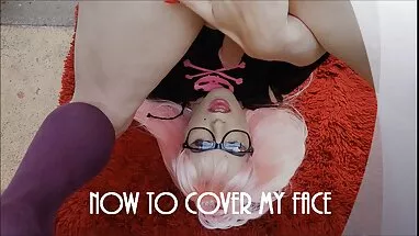 Cô gái tóc vàng quay phim của cô bạn cùng phòng với sexx hihi một người con trai,