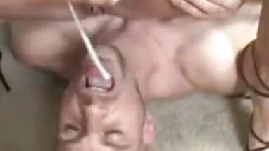 Gái hậu phim sex online hihi môn và liếm ngón chân